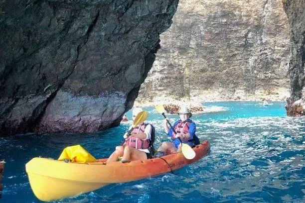 Kayaking Caves along North Shore Kauai NaPali Coast